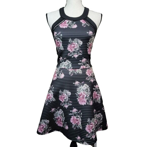Crystal Doll Floral Dress Juniors Sz 9 Black Fit & Flare Skater Sleeveless Mini - Picture 1 of 7